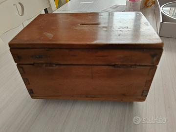 scatola antica in legno 