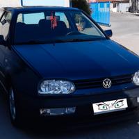 Golf terza serie 1.4 Pink Floyd 3 porte.