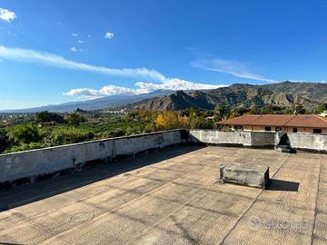 Trappitello (Taormina) | 170 mq + Terrazza escl