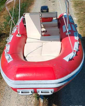 GOMMONE BWA  4 e 40 con 737 evinrude