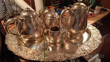 servizio in silverplate antico
