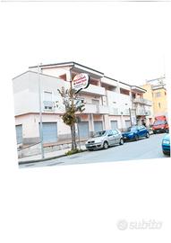 Vendita di locale commercia in via Marconi, 95 -97