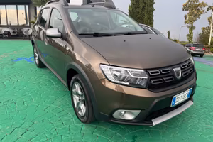 Dacia Sandero Stepway 1.0 TCe 100CV GPL. 15th Anni
