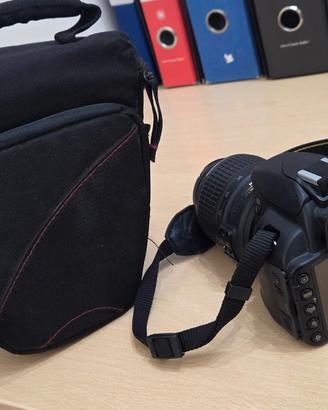 Nikon D3100 + Obiettivo Af-S Dx 18-55 VR