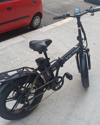 bici elettrica nuova solo 50 km con acceleratore 