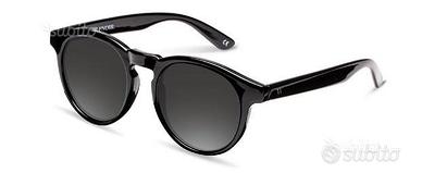 Occhiali neri mai usati NUOVI