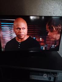 televisore Telefunken 32 pollici HD come nuovo 