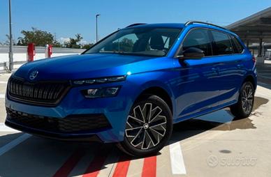 SKODA KAMIQ BLACK DOTS