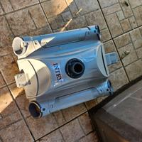 Pulitore Intex, Robot piscina