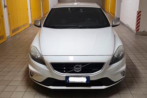 Volvo V40 R-design