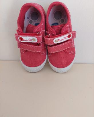 scarpe in tela n.25 rosse