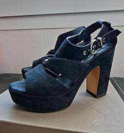 Sandali scamosciato nero con plateau n.36