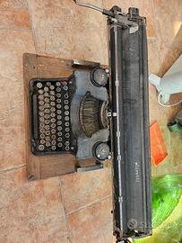macchina da scrivere Olivetti M40 carrello lungo