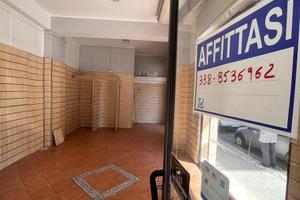 Bottega luminosa al Viale