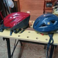 Caschi bicicletta e occhiali