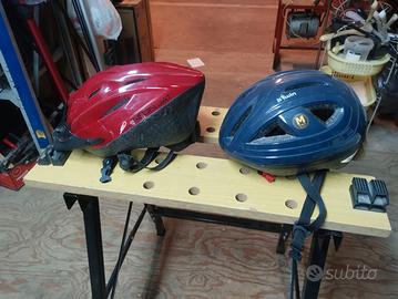 Caschi bicicletta e occhiali
