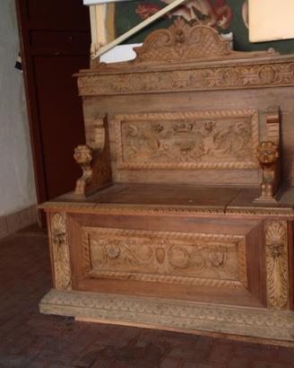 Cassapanca antica