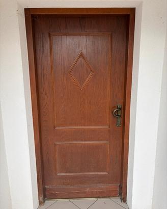 Portoncino d’entrata ciliegio legno