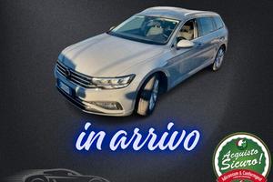 VOLKSWAGEN PASSAT VARIANT 2.0 TDI DSG BUSINESS
