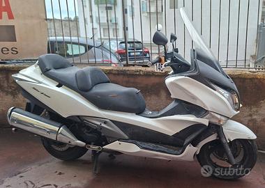 Ricambi Honda SW-T 400