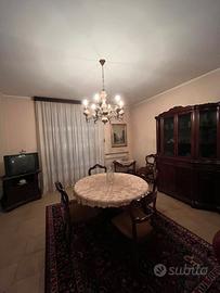 Sala completa con 6 sedie