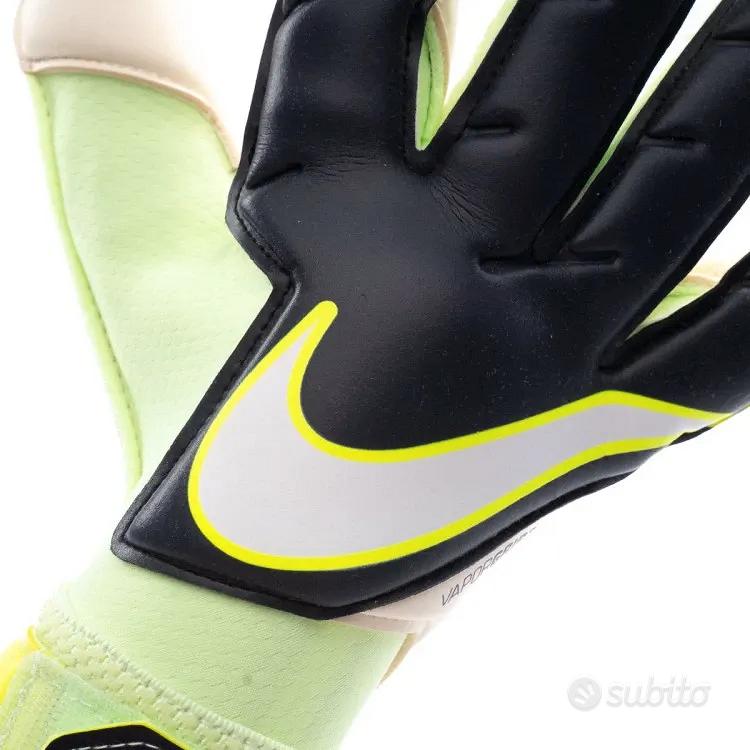 Guanti portiere nike - Sports e attrezzatura sportiva usata 