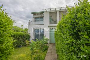 SOLUZIONE INDIPENDENTE A SCHIERA CON GIARDINO PRIV