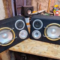 Coppia di casse per auto