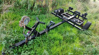 Carrello per imbarcazioni