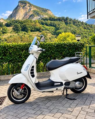 Vespa 300 GTS super sport ABS