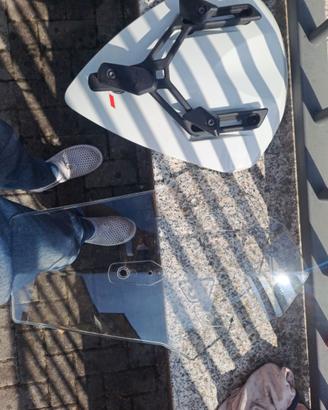 1.  X-Cape 650 parabrezza ; 2. Bobine; 3 Parafango