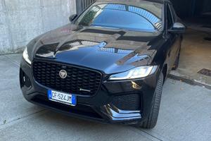 Jaguar F Pace