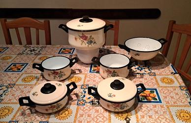 Pentole smaltate  vintage