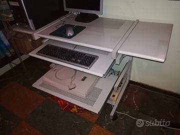 Scrivania in metallo estensibile da 70 a 120cm