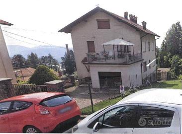 Immobile in asta di 158 m² con 4 locali e box auto