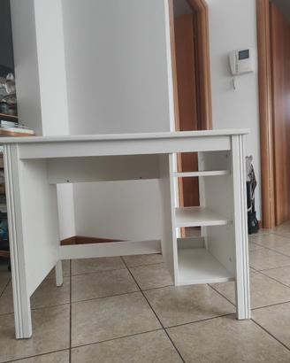 Scrivania Brusali Ikea