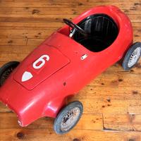 AUTO A PEDALI