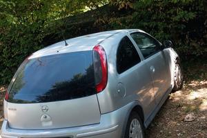 Opel corsa 3 serie