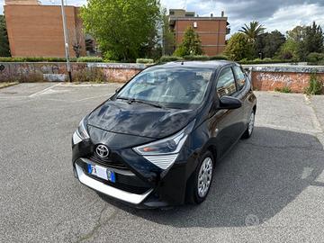 Toyota Aygo 1.0 M-MT X-Business 5p