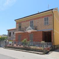 CASA SEMINDIPENDENTE A TERAMO