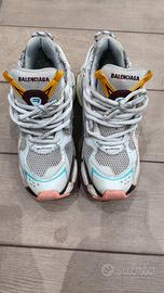 BALENCIAGA RUNNER 