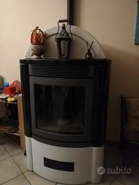 Stufa a pellet (Stubotto della Piazzetta) 