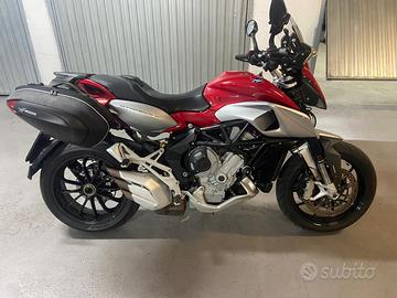 MV augusta stradale 800