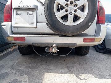 Paraurti posteriore MITSUBISHI PAJERO GLS anno 200