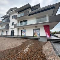 Ufficio 5camere+4 acc Rif FL254