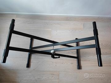 supporto a doppia X per tastiere musicali