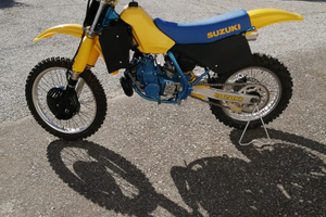 Suzuki rm 250 cc 2 tempi 1987