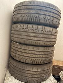 Gomme estive Continental 235/55/17 XL