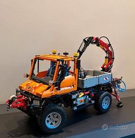 LEGO Technic 8110 Mercedes-Benz Unimog U400