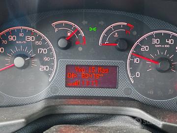 Fiat Qubo 1.4 metano anno 2013 km 80000